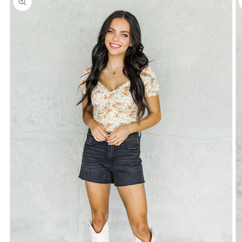 Brand new with tags floral tshirt
